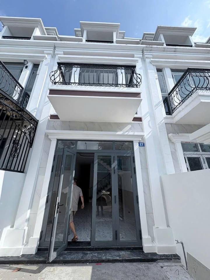 Nhà 1 Trệt 1 Lầu Đường Số 8, Sóc Trăng - 92m² Sổ Hồng Riêng