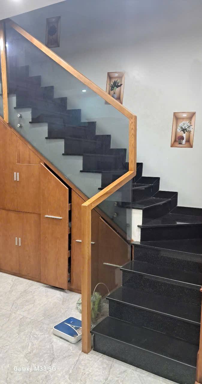 Nhà riêng Dĩ An 126m² - Ô tô vào tận nhà, full nội thất!