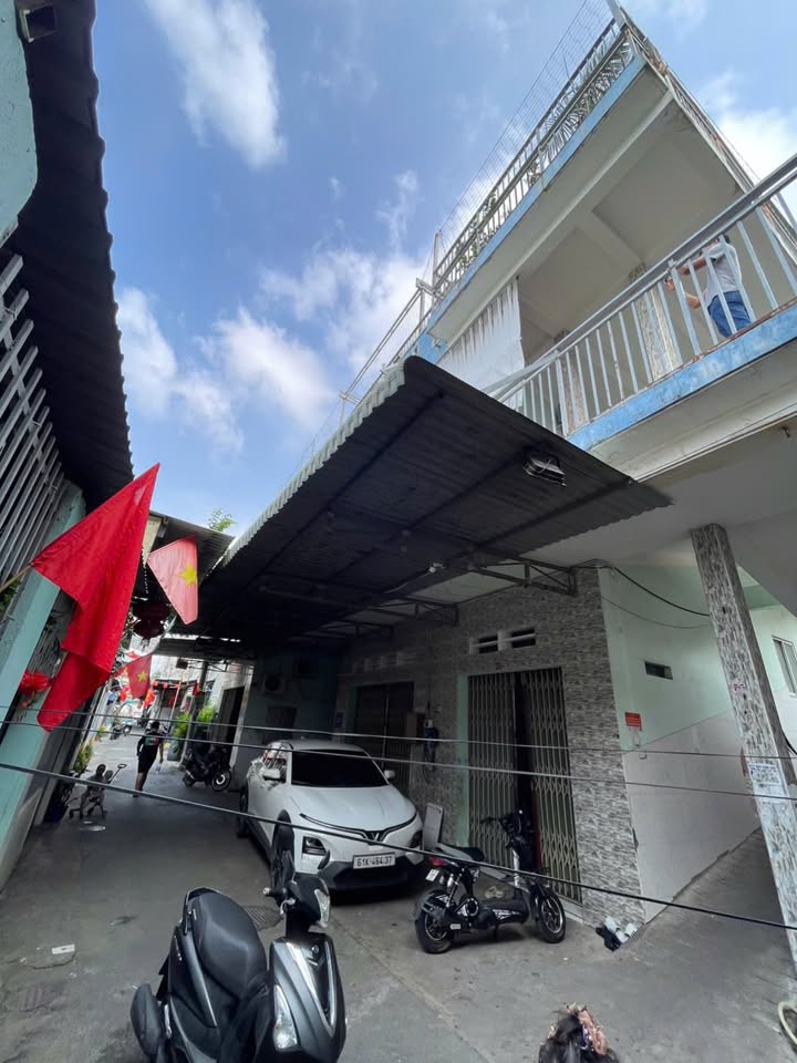 Bán gấp Căn hộ dịch vụ dòng tiền 358m² P.Bình Hòa, Thuận An - 13 tỷ