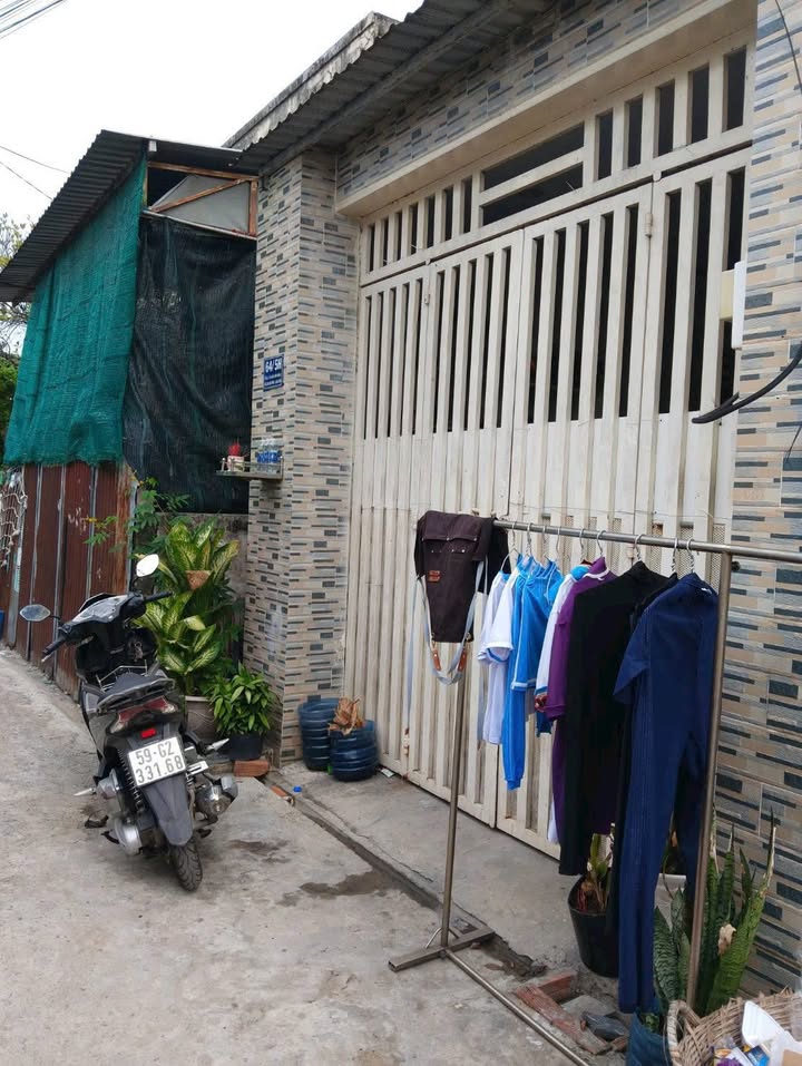 Nhà 90m² Hóc Môn - Sổ hồng riêng, Giá 3.2 tỷ