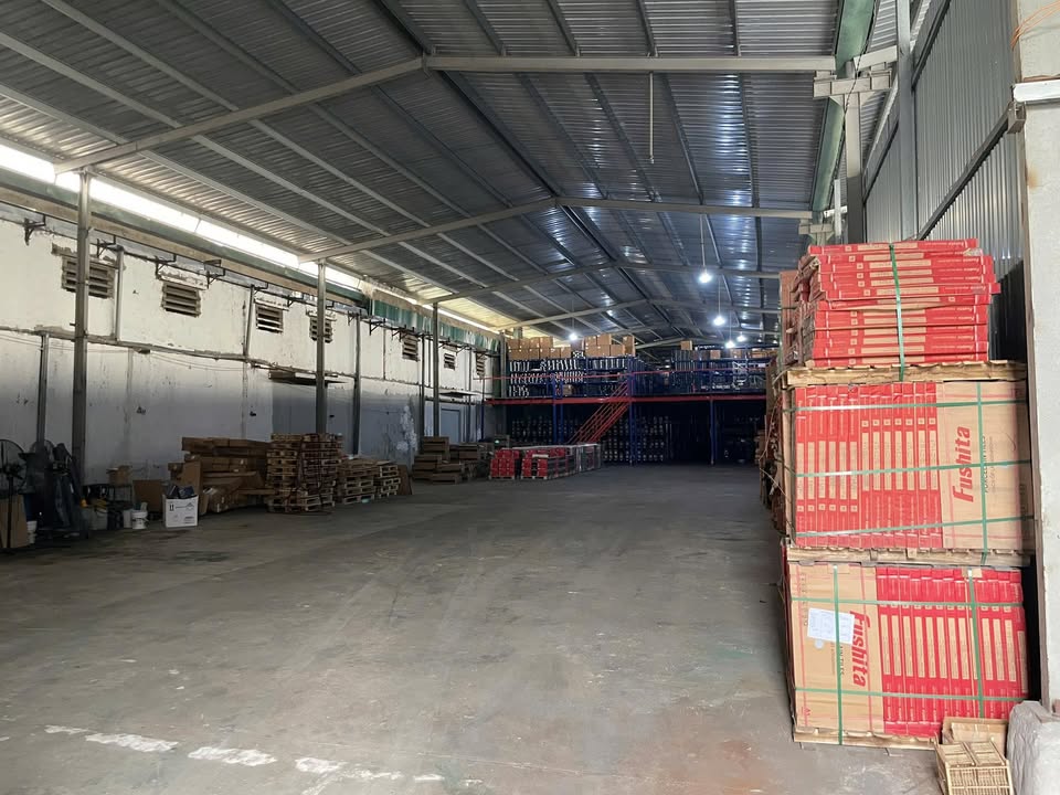 Cho thuê kho xưởng Đông Anh 800m² - Container vào tận nơi