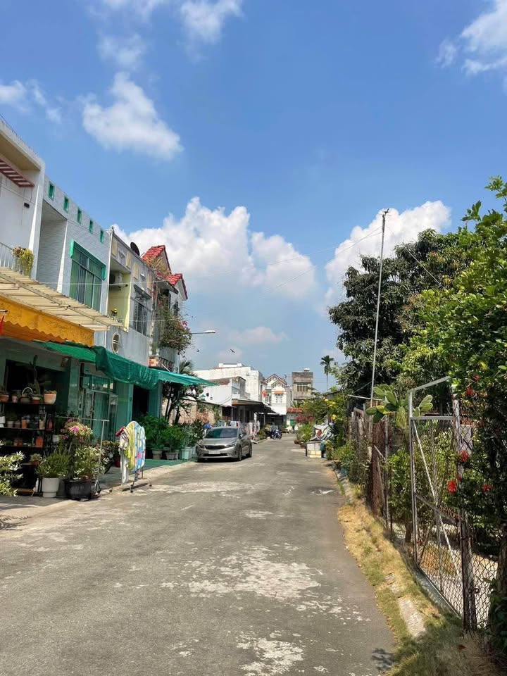 Nhà 1 Trệt 1 Lầu Mặt Tiền Huỳnh Văn Ninh, Cao Lãnh - 2.6 Tỷ