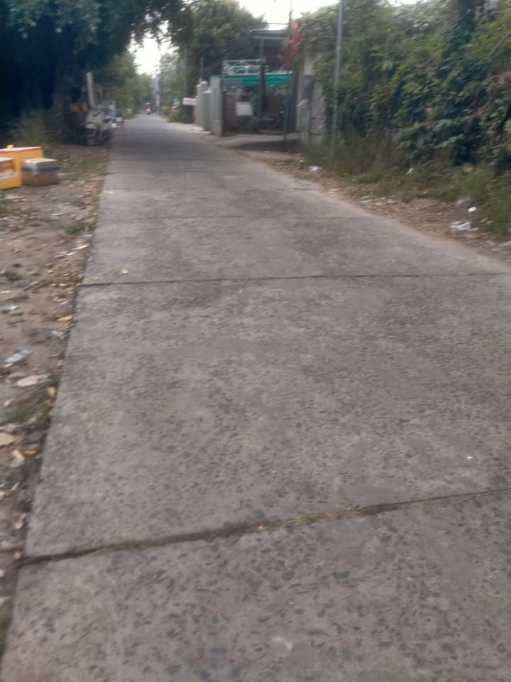 Bán Đất Dĩ An 135m² - 270 Triệu, Sổ Hồng, Đường Xe Hơi