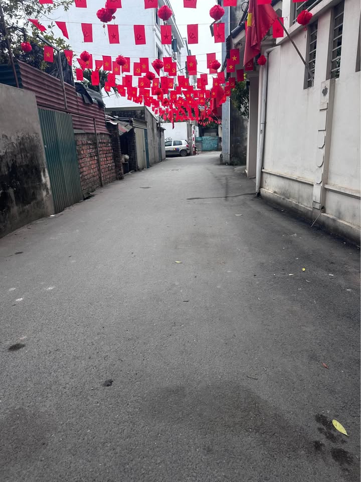 Nhà 35m² Full Nội Thất Gần Cao Đẳng FPT, Cầu Giấy - 6 Tỷ