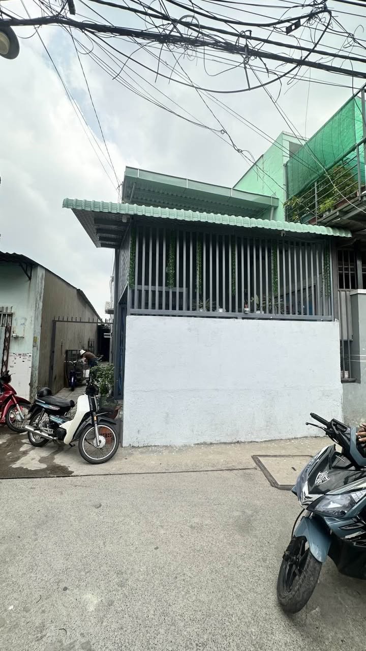 Nhà 92m² Hương Lộ 80, Bình Chánh - Dòng Tiền Ổn Định, Tặng Kèm Đất