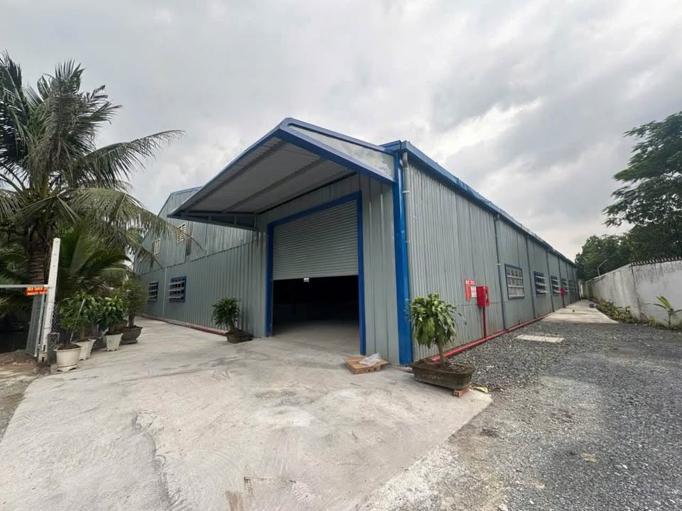 Kho Xưởng Thủ Thừa 1200m² - Hoạt động Ngay!