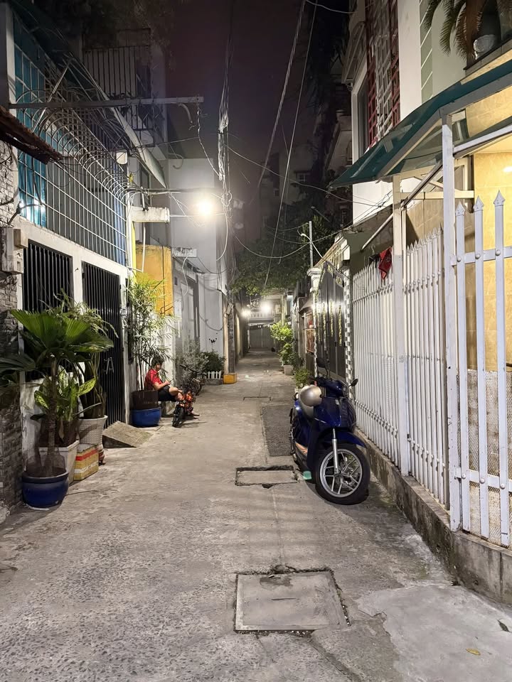 Nhà Riêng Quận 11 - 66m² giá 5.9 tỷ - Giá tốt hiếm có!