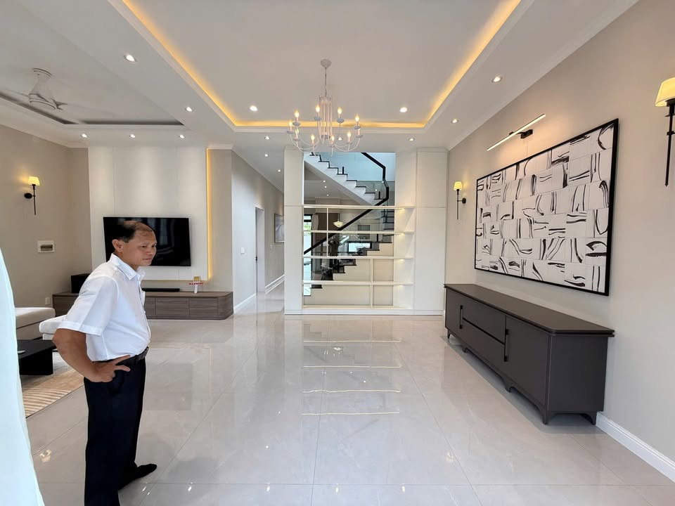 Nhà 70m² Tân Uyên - Sổ Hồng Chính Chủ, Giá 2.2 Tỷ