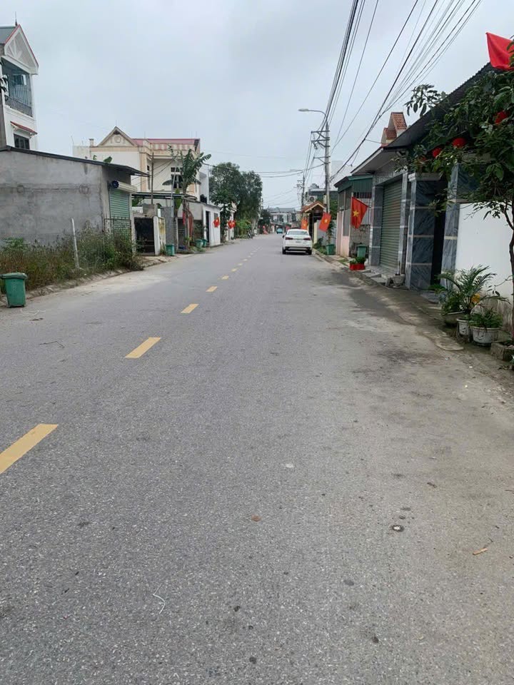 Nhà Quảng Đông TP Thanh Hóa 80m² - Chính chủ bán, sổ đỏ sẵn!