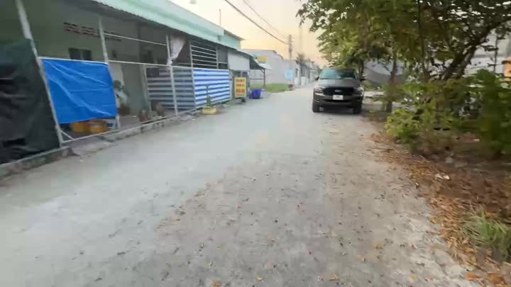 Nhà 1 Trệt 1 Lầu + 5 Ki ốt Xã Long Định, Cần Đước - 313m² 5.8 Tỷ