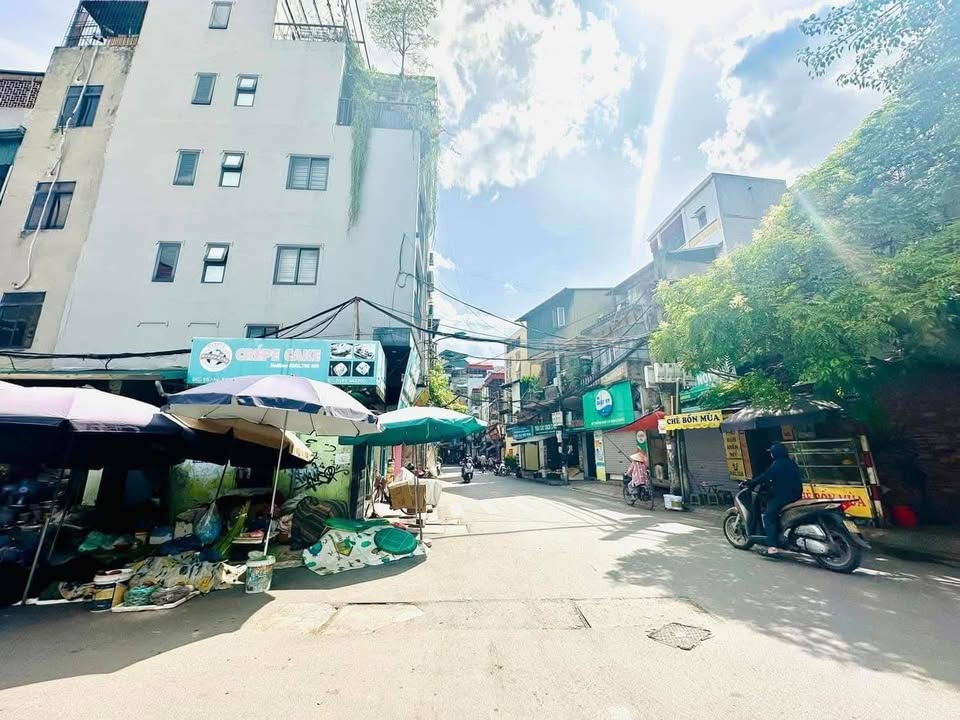 Đất Trung Tâm Đống Đa 47m² - Sổ Đỏ Sẵn Sàng - Giá 10.8 Tỷ