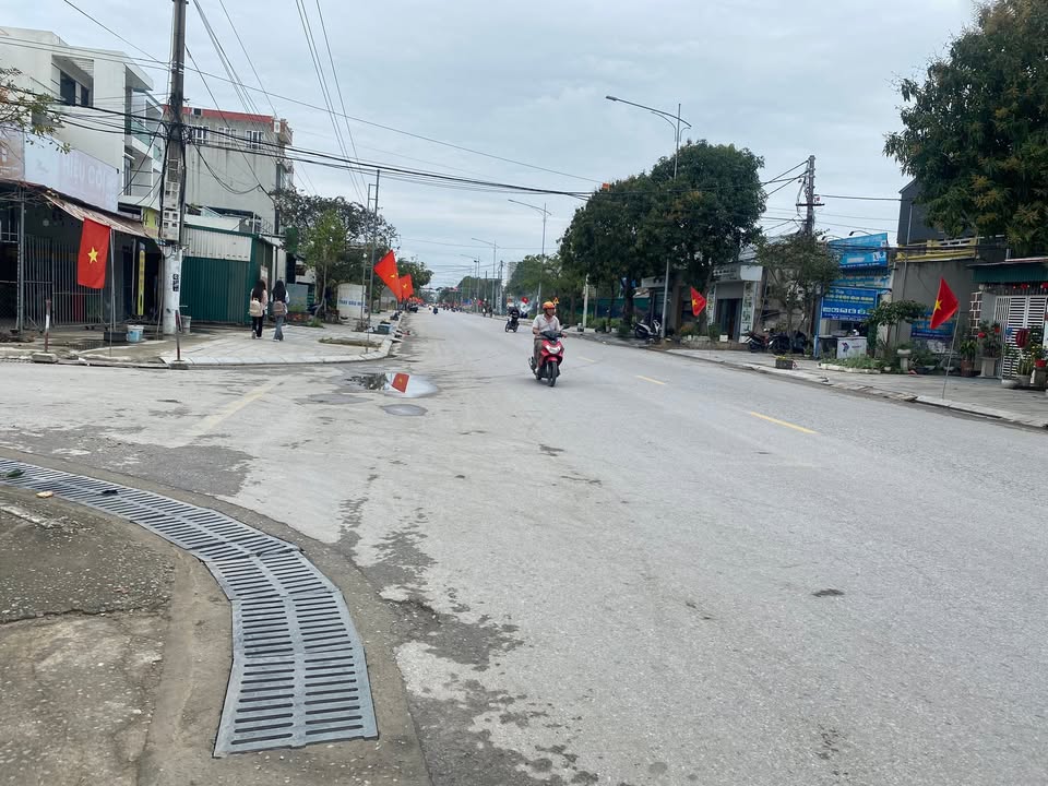 Nhà Mái Tôn Trần Hưng Đạo, Sầm Sơn 84m² - Kinh Doanh Đắc Lợi