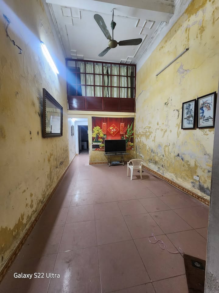 Nhà 2.5 Tầng 2PN Đường Giải Phóng, Tân Bình - Giá 2.3 Triệu/Tháng