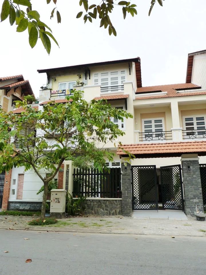 Villa 140m² Lương Định Của, TP. Thủ Đức - Giá 35 Triệu/Tháng, Sẵn Ở Ngay