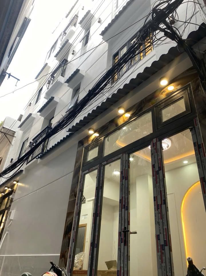 Nhà Nguyên Căn 105m² Q.10 - 3PN Full Nội Thất - Giá 18 Triệu