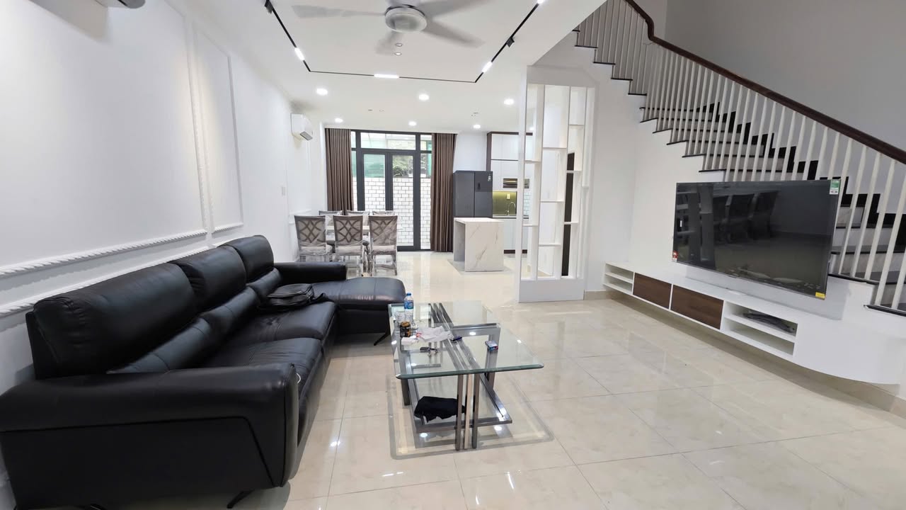 Cho thuê Biệt thự La Villa Nhà Bè 219m² - Sẵn Sàng Dọn Vào Ở Ngay!