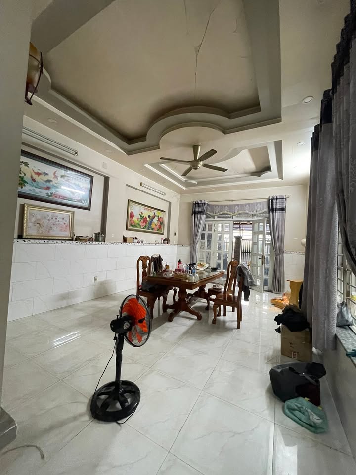 Nhà Mặt Tiền Lý Tế Xuyên, Thủ Đức - 90m², 3PN, Kinh Doanh Đa Ngành