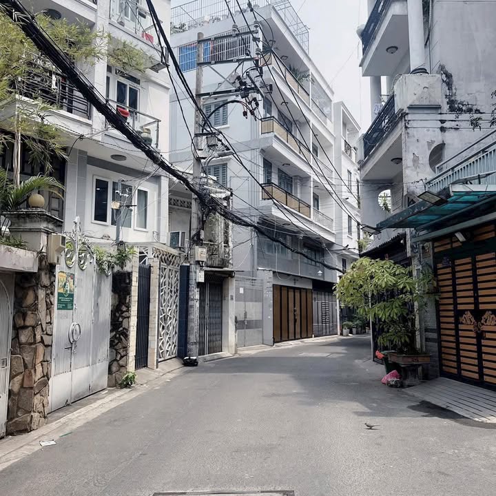 Nhà Phú Nhuận 206m² - Vị trí đẹp, sinh lời ngay 25tr/tháng!