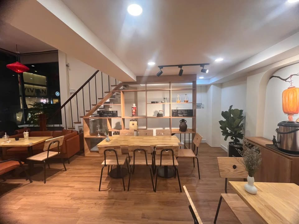 Nhà Mặt Tiền 3 Tháng 2 Q10 - 100m² - Kinh Doanh Đắc Khách - 16.5 Tỷ