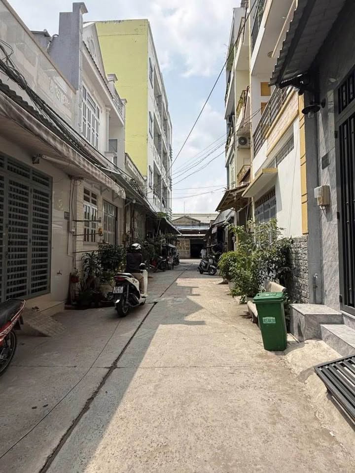 Nhà 51m² Tên Lửa, Bình Tân - Có Gara Ô Tô, Gần AEON Mall