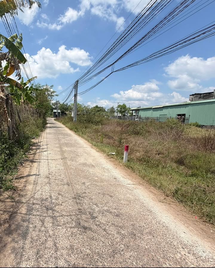 Đất nền Xuân Lộc 200m² - Sổ đỏ chính chủ, ngay UBND xã Xuân Thành!