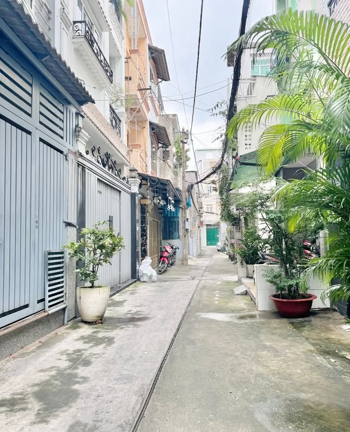 Nhà 5 Tầng Âu Cơ, Q11 - 48m² Sổ Hồng - Giá 10 Tỷ TL