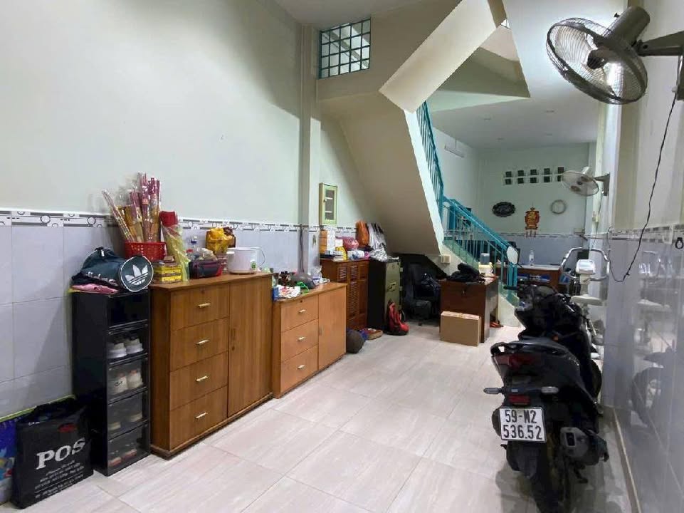 Nhà 3 tầng nở hậu 7m, hẻm xe hơi Đội Cung, Quận 11 - Sổ hồng sẵn sàng