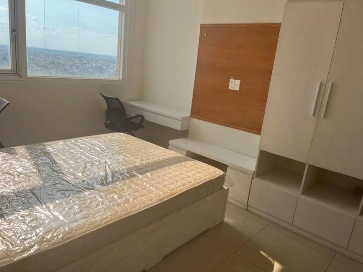 Cho thuê căn hộ Hoàng Kim Thế Gia, Bình Tân - 150m², 4PN, Full nội thất