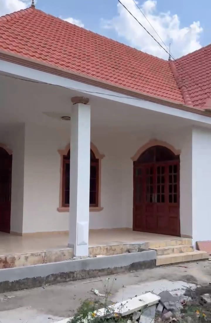 Đất Vàng Tân Uyên 504m² Kèm Nhà Thái Sang Trọng - Giá 2.9 Tỷ