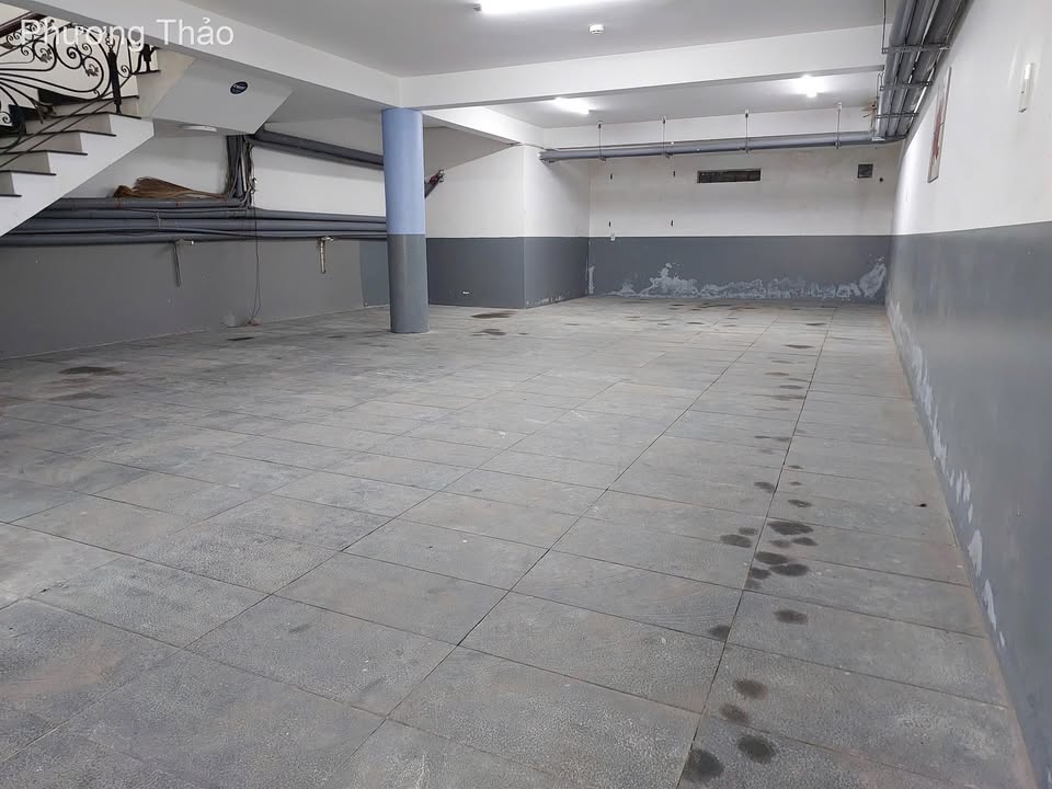 Biệt thự KDC Thới An Q12 700m² sàn - Hầm để 6 ô tô tiện lợi!