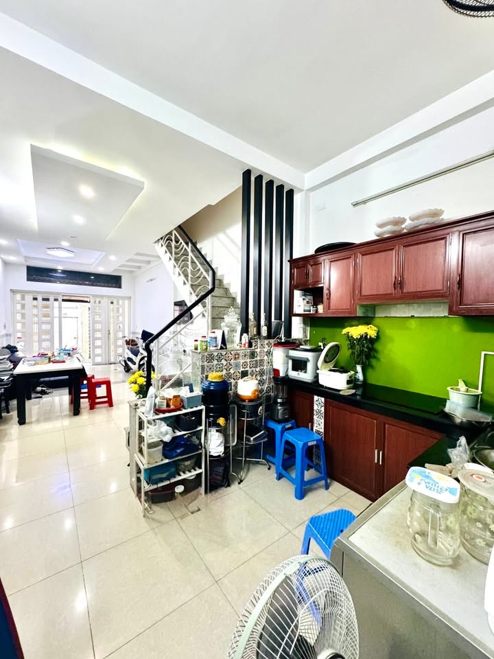 Nhà 4 Tầng Bờ Bao Tân Thắng, Tân Phú - Gần AEON Mall, 60m², 6 Tỷ