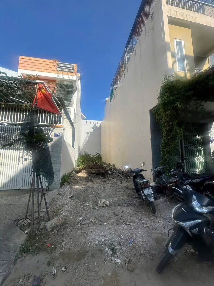 Đất nền Nha Trang 72m² giá 5.2 tỷ - Sổ đỏ chính chủ, mặt tiền Nguyễn Bặc!