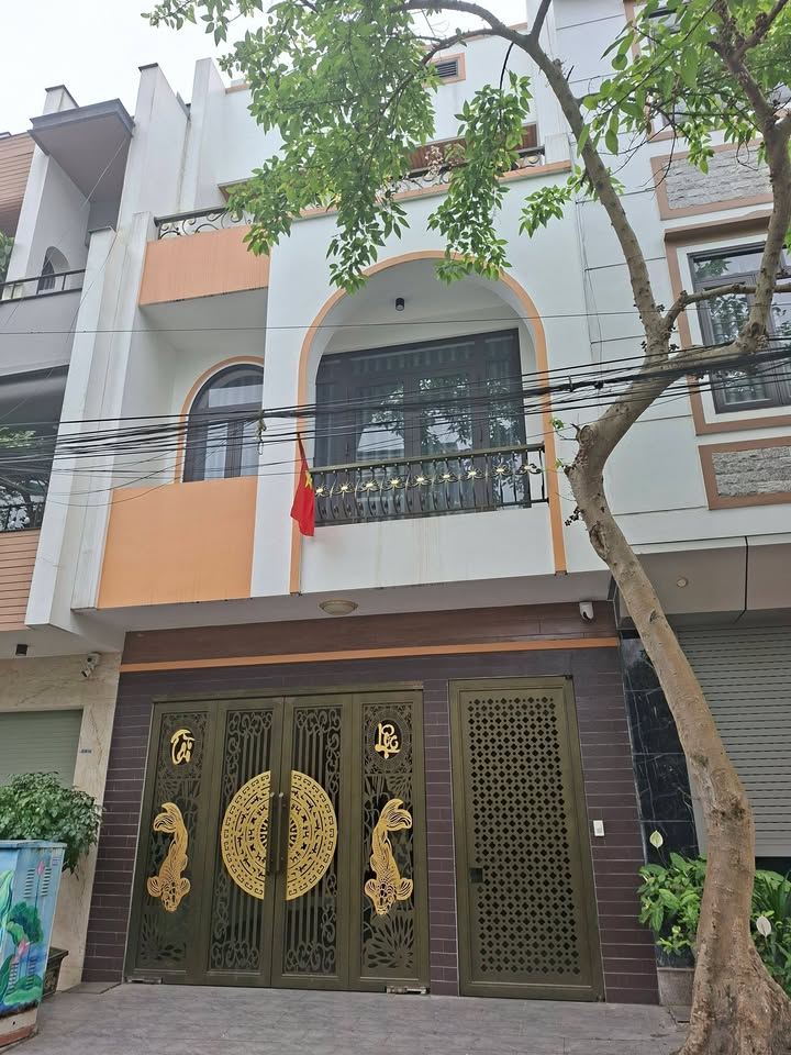 Nhà 3 Tầng 90m² Quang Trung, Việt Trì - Giá 8.5 Tỷ