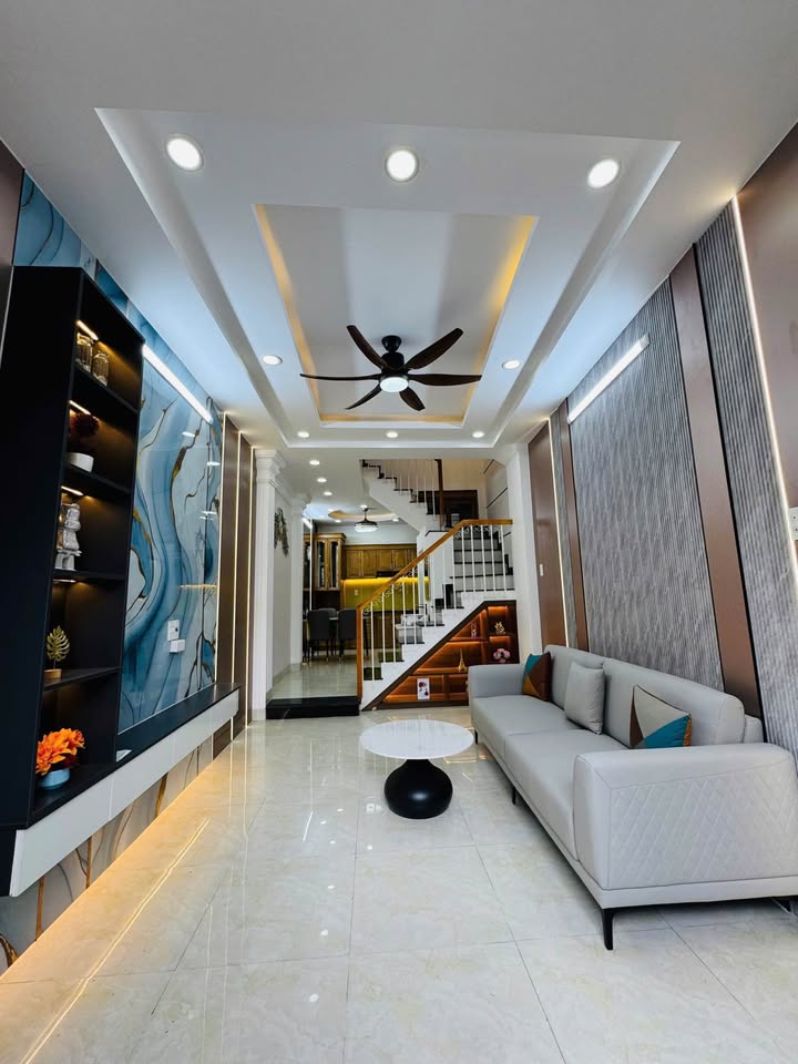 Nhà 4 Tầng Gò Vấp - Hẻm Xe Hơi, Sổ Hồng Vuông Vức, 5.78 Tỷ