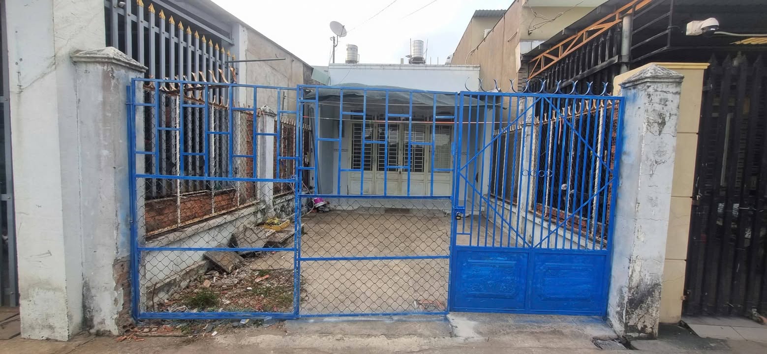 Cho thuê nhà nguyên căn 1PN Phường Định Hòa, Thủ Dầu Một - Sân xe hơi 7 chỗ