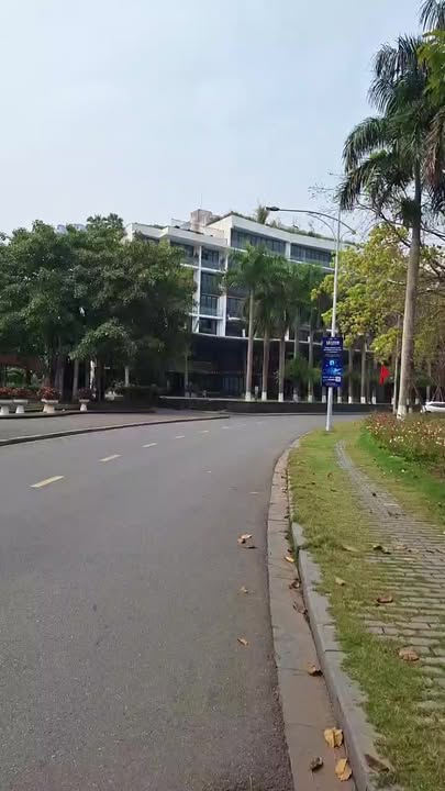 Cho thuê Biệt thự Ecopark 546m² - View Hồ Thiên Nga, Lô Góc 8 Tầng