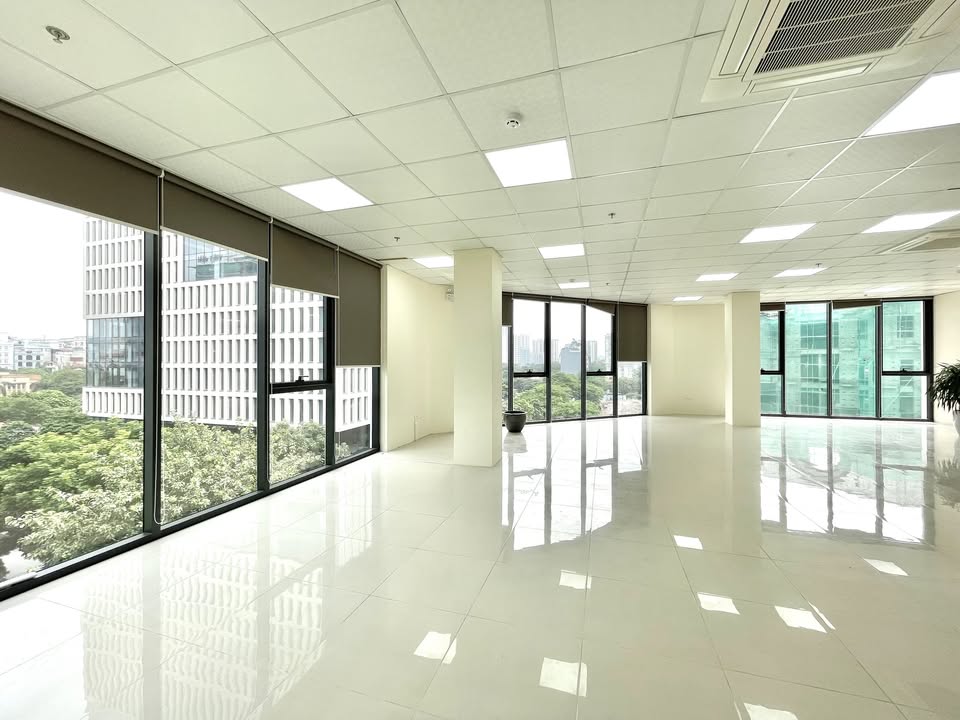 Văn phòng Nguyễn Hoàng, Mỹ Đình 130m² - Vị trí trung tâm, giá tốt!