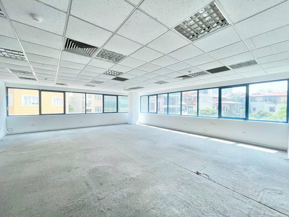 Cho thuê văn phòng 180m² Nguyễn Trãi, Thanh Xuân - Giá tốt, sẵn sàng hoạt động