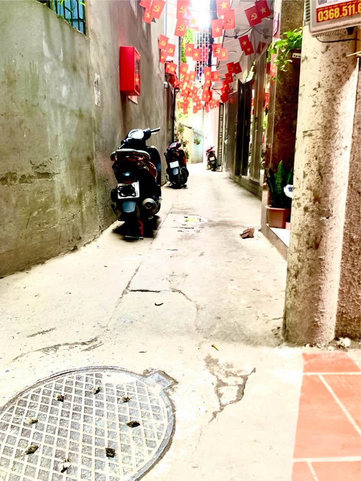 Nhà Mặt Phố Tương Lai Trương Định, Hai Bà Trưng - 35m² x 5 Tầng - 8.3 Tỷ