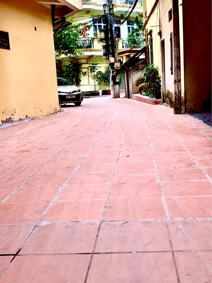 Nhà Phân Lô Nguyễn Chí, Tân Mai 32m² 4 Tầng - Ô Tô Đỗ Cửa, Sổ Đỏ Chính Chủ