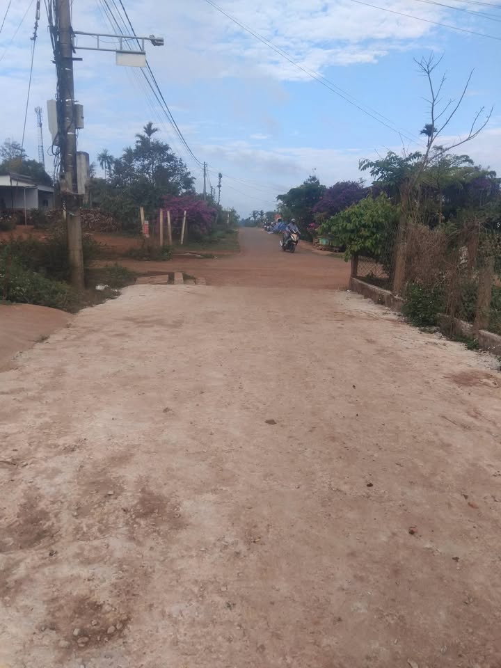 Bán Đất Phường Đoàn Kết, Buôn Hồ 198m² - Đất Vuông Vắn, Sổ Hồng Sẵn Sàng