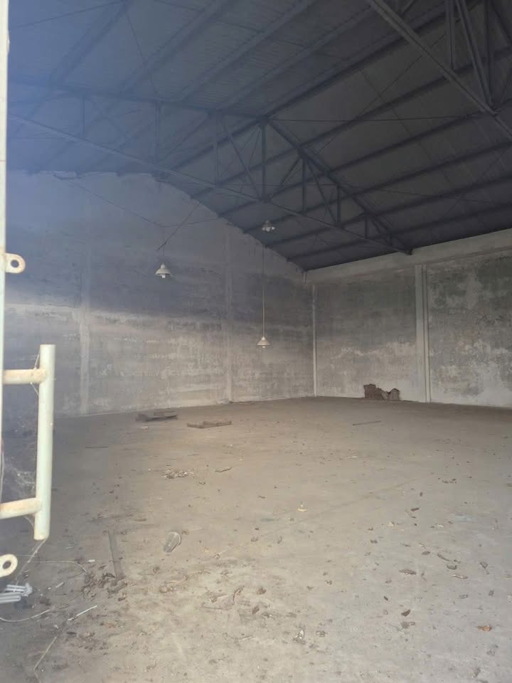 Kho Quy Nhơn 400m² mặt tiền - Hoạt động ngay!