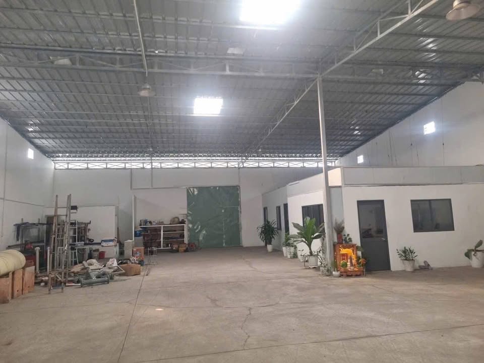 Kho Phú Tân Thủ Dầu Một 430m² - Container thoải, hoạt động ngay!