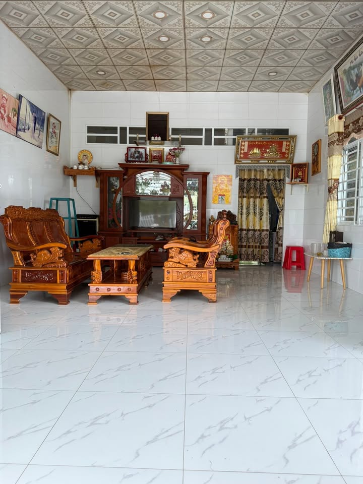 Bán Đất Vườn 1248m² Mặt Tiền Kênh Thoáng Mát Tân Hiệp, Kiên Giang - Giá 2.2 Tỷ