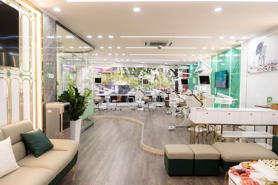 Nhà Phố 4 Tầng Ông Ích Khiêm 210m² - Mặt tiền kinh doanh đắc địa!