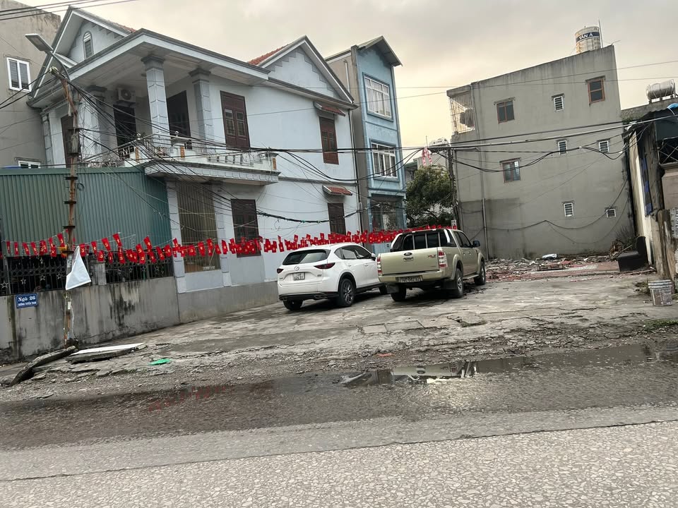 Nhà Phố Hạ Long 95m² - Mặt tiền kinh doanh, ô góc đắc địa!