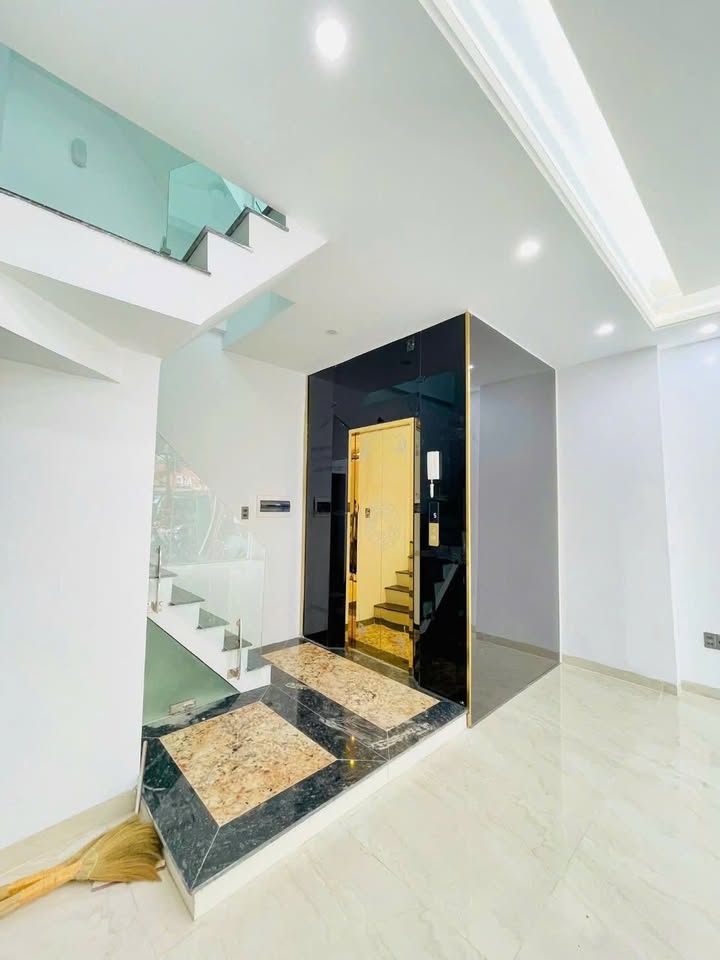 Nhà Mặt Phố Quang Trung Hà Đông 36m² 7 Tầng Thang Máy - Kinh Doanh Đỉnh Cao