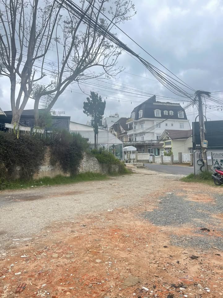 Đất Triệu Việt Vương Đà Lạt 1.800m² 60 tỷ - Sổ đỏ chính chủ