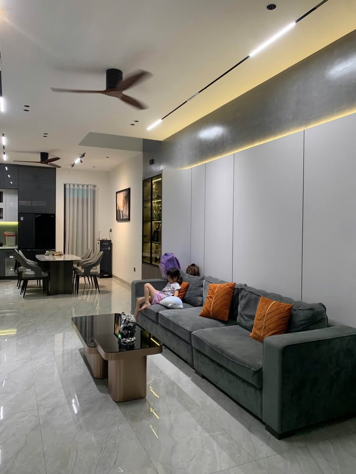 Cho thuê Nhà 3 Tầng Khu Nam Việt Á, Đà Nẵng - 3PN Khép Kín, Giá 35 Triệu/Tháng