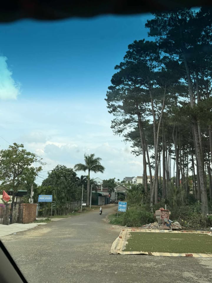 Bán Đất Tặng Nhà Mặt Tiền Hoàng Quốc Việt, Đức Lập, Đắk Mil - 150m² Giá 1.7 Tỷ